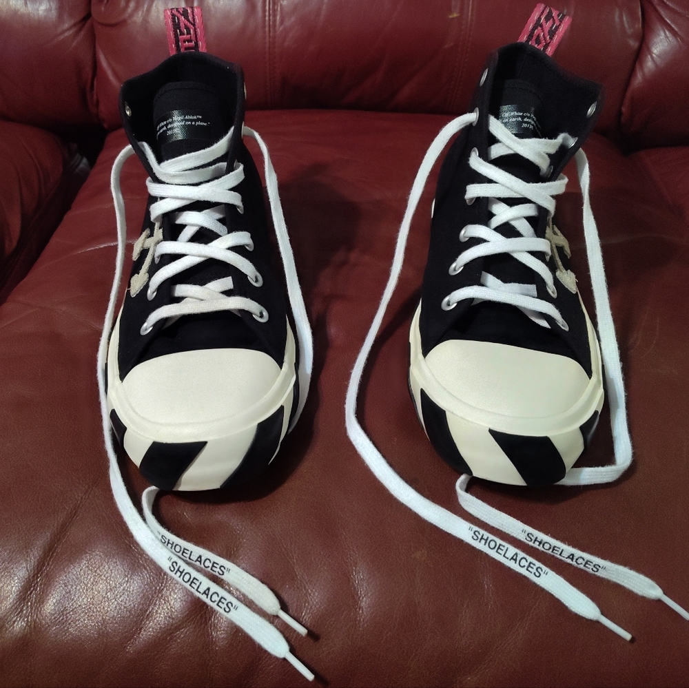 Off White Vulcanized Mid canvas shoes with box, zip tie & shoebag; super clean!